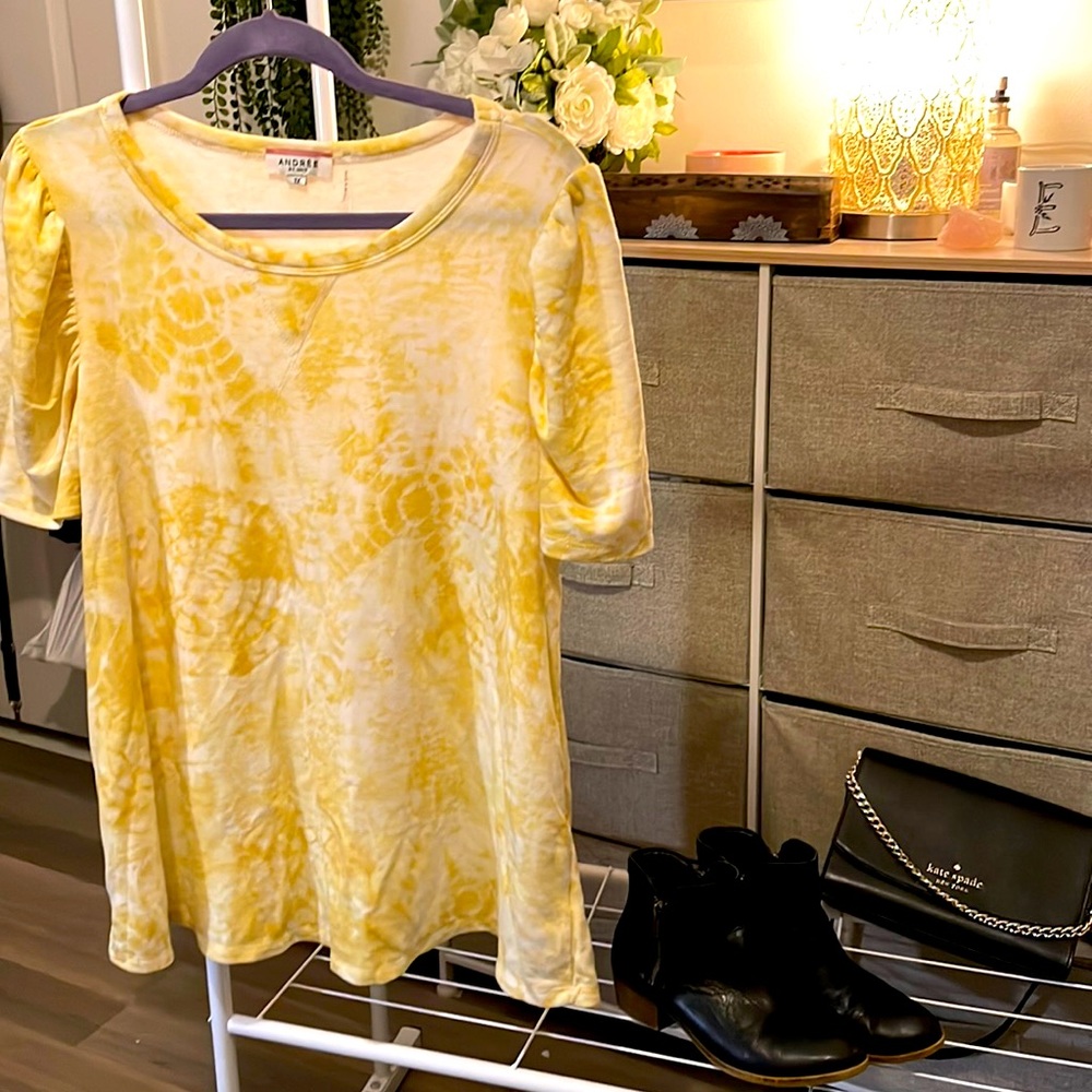 Andree by Unit top